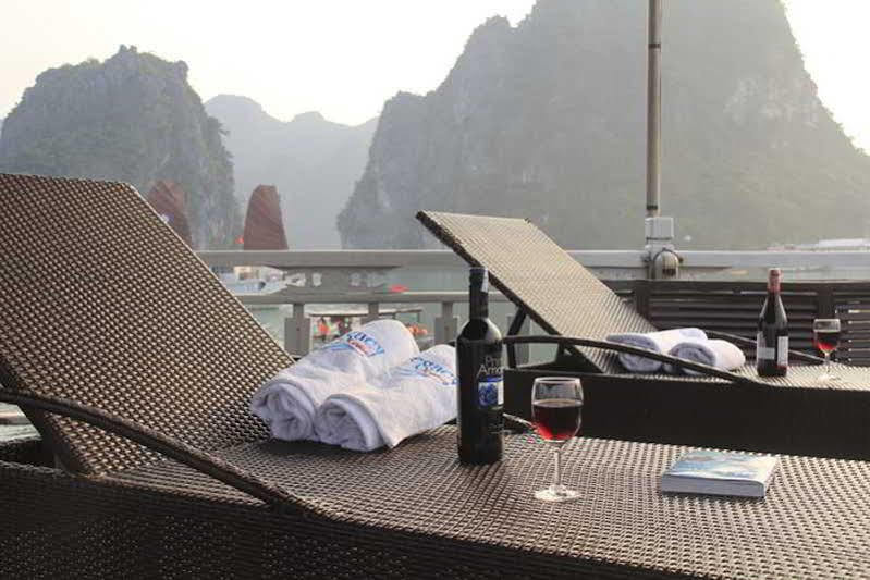 Hôtel Halong Legacy Cruise à Hạ Long Extérieur photo